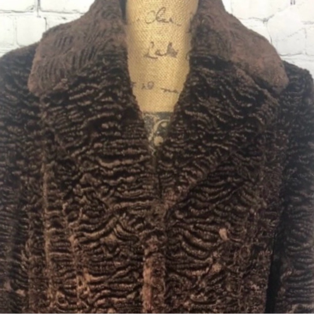 Kate Hill Women’s Brown Faux Fur Below-Knee Coat Size 12p - Picture 3 of 3